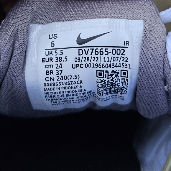 New women's Nike Air Max Plus - Picture 5 of 5